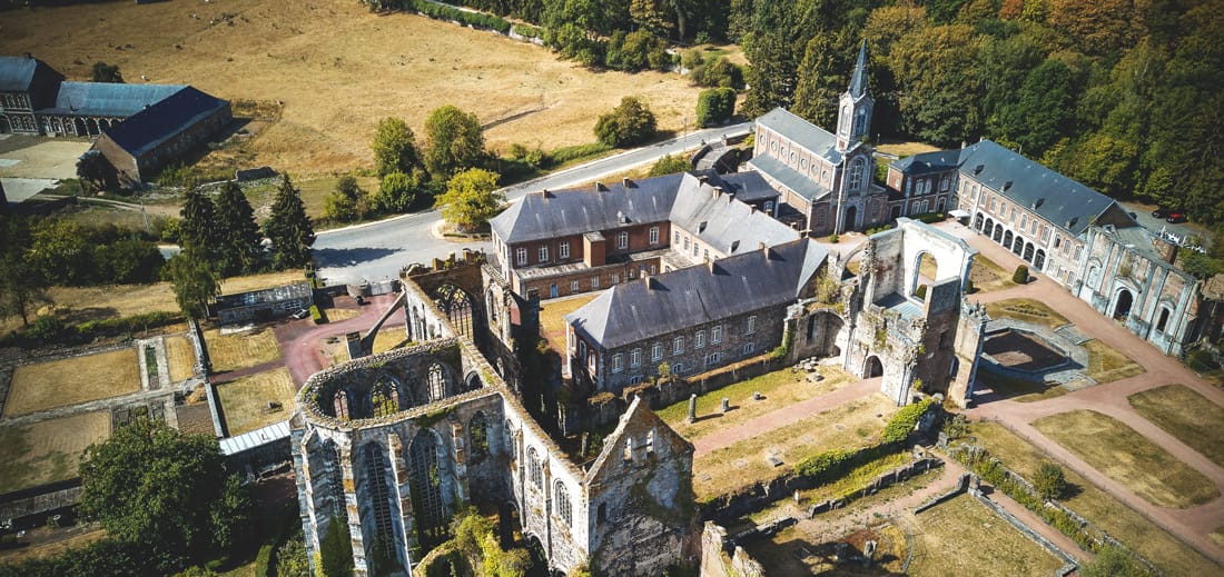 Se promener dans la cité médiévale de Thuin et découvrir l’Abbaye d’Aulne