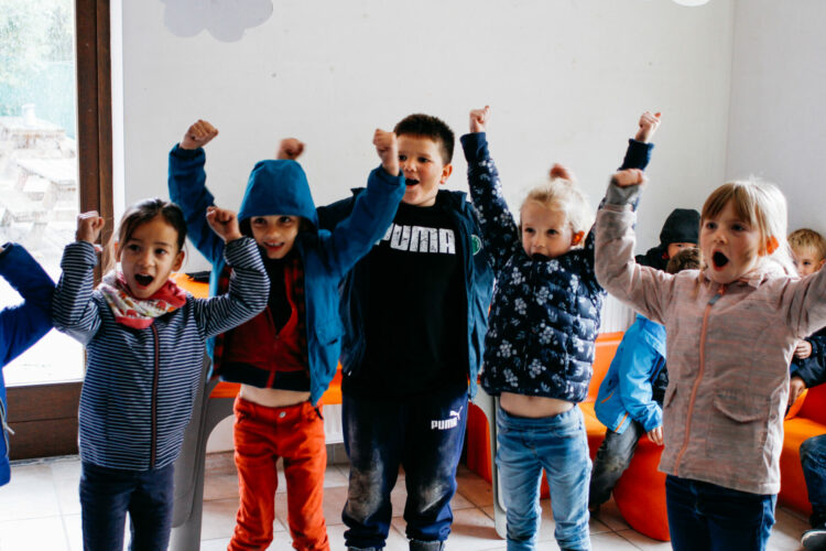 enfants en classe verte